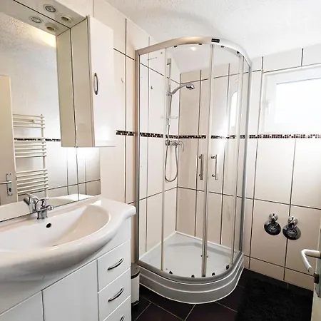 Monteurhaus In Apartamento